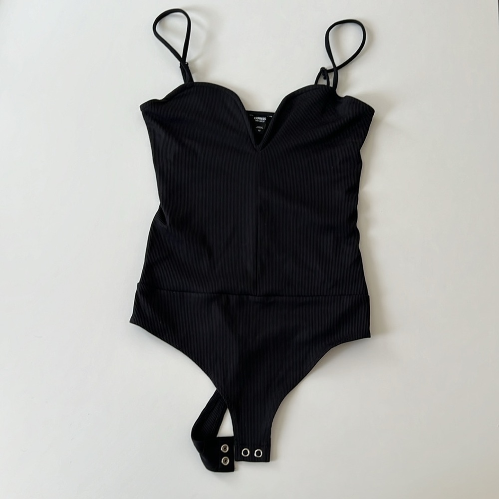 Express Ribbed Bodysuit - Picture 5 of 5